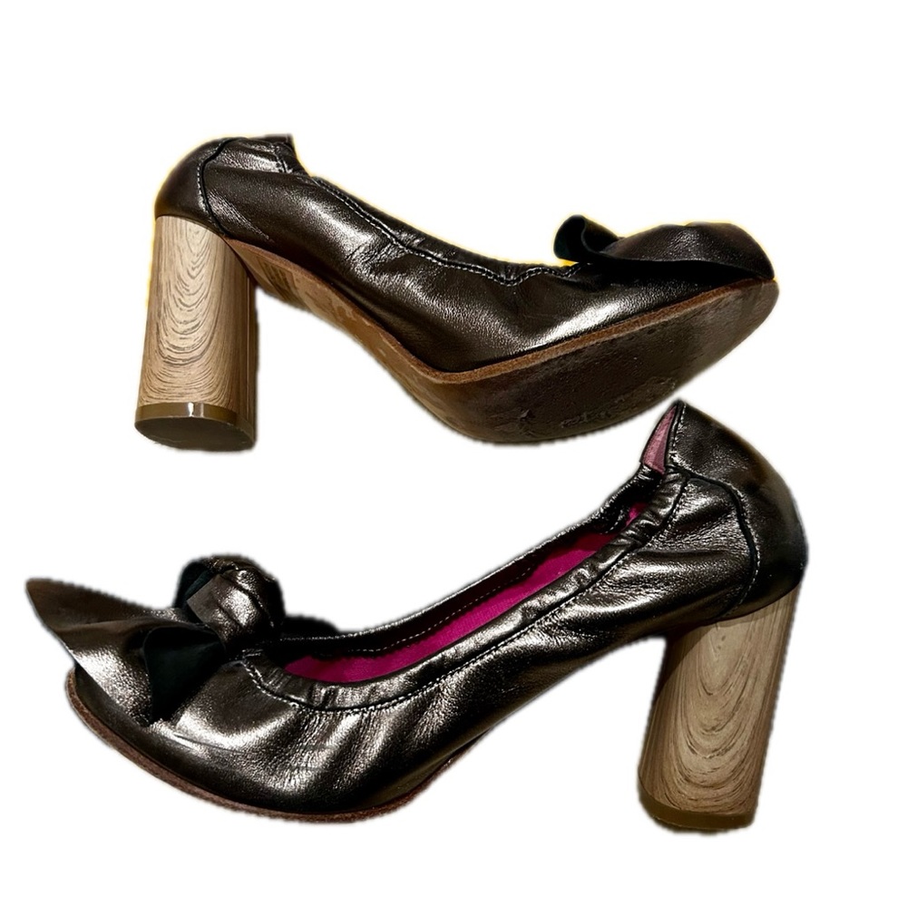 Ferca 81 gold leather shoes with wooden heel